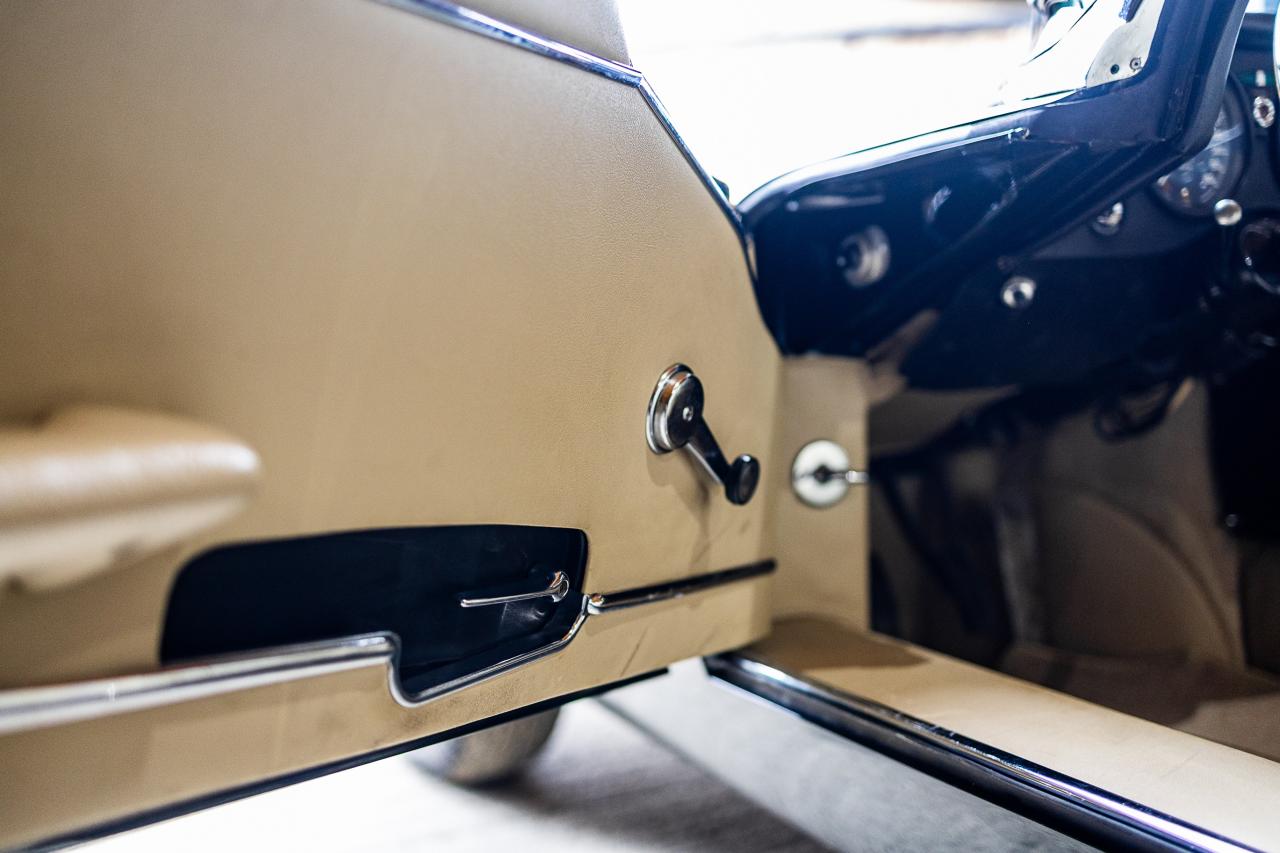 1970 Jaguar E-Type Series II Roadster