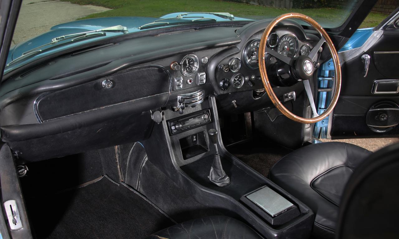 1968 Aston Martin DB6 Saloon