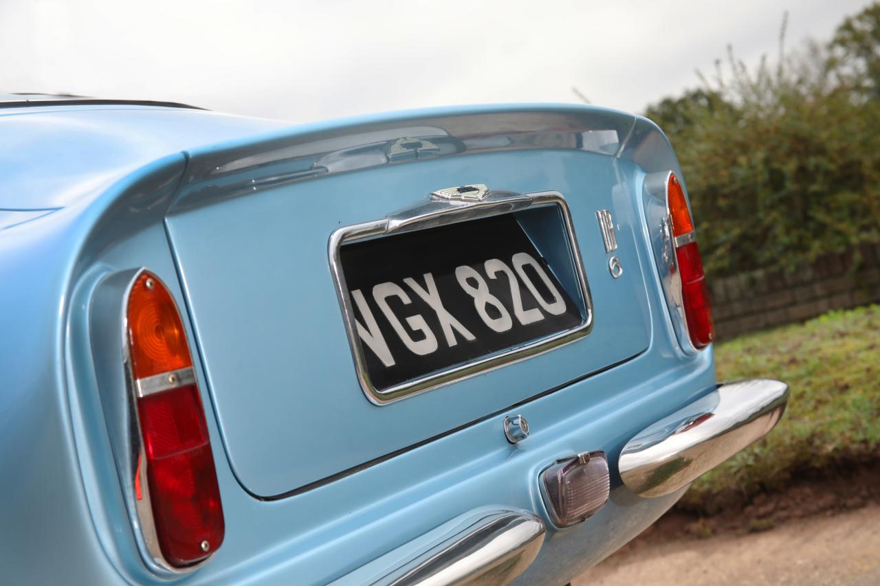 1968 Aston Martin DB6 Saloon