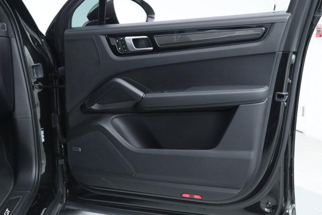 2022 Porsche Cayenne