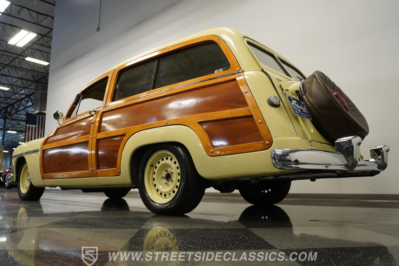 1951 Mercury Woody Wagon restomod