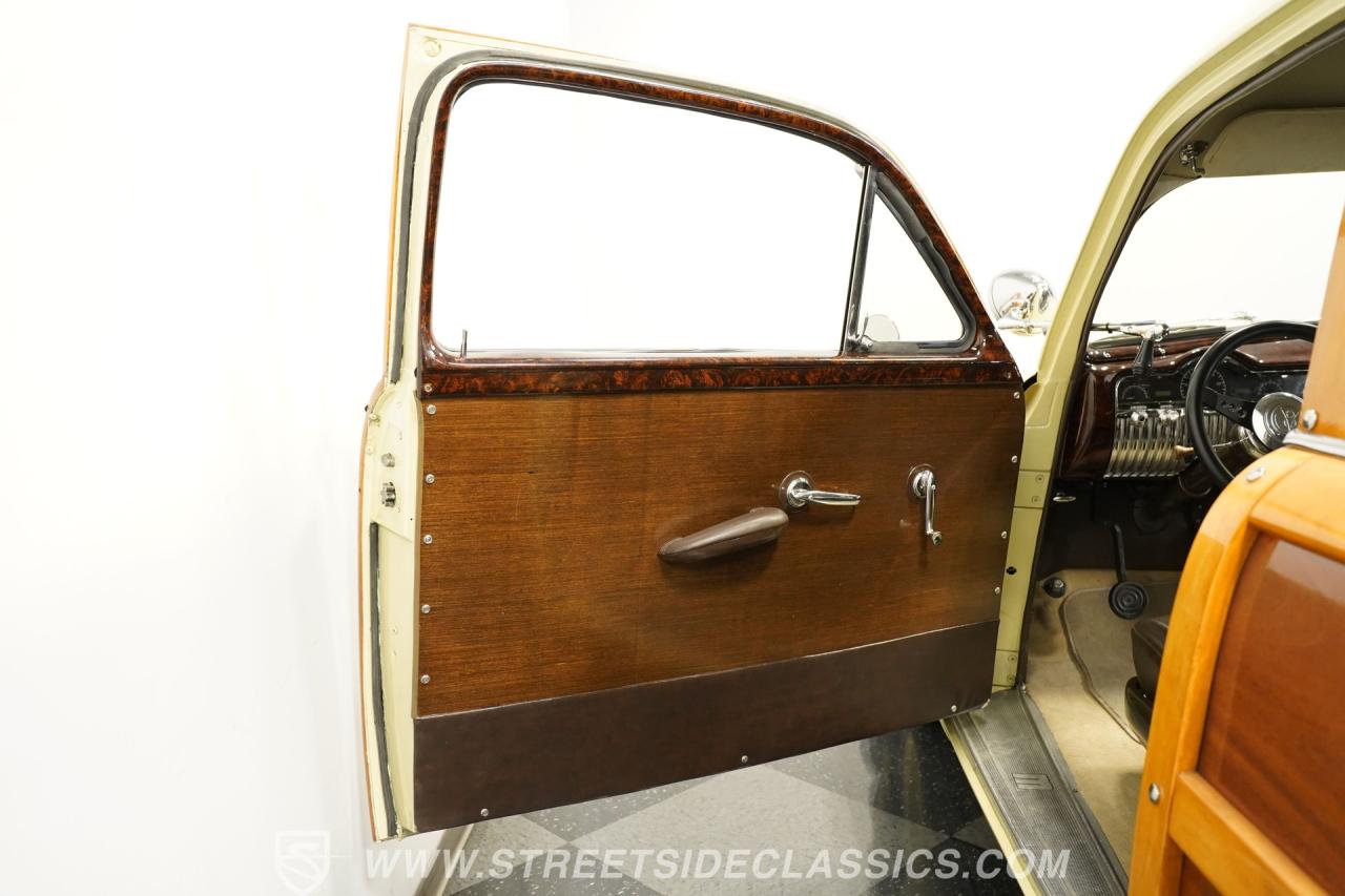 1951 Mercury Woody Wagon restomod