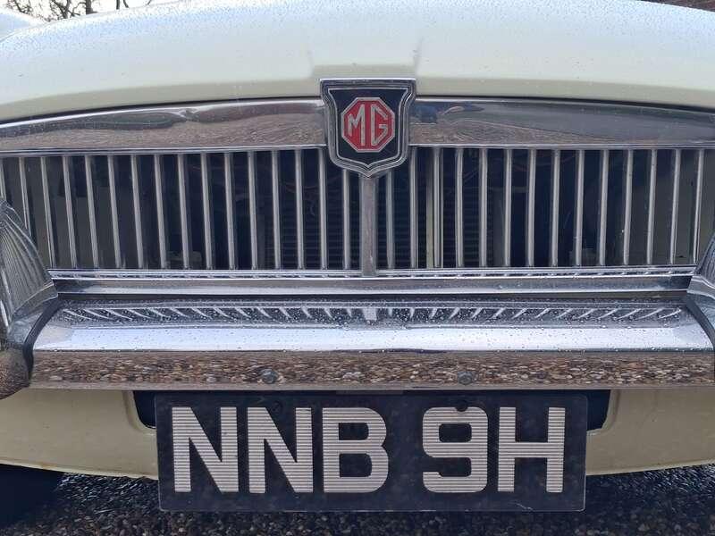 1969 MG B GT