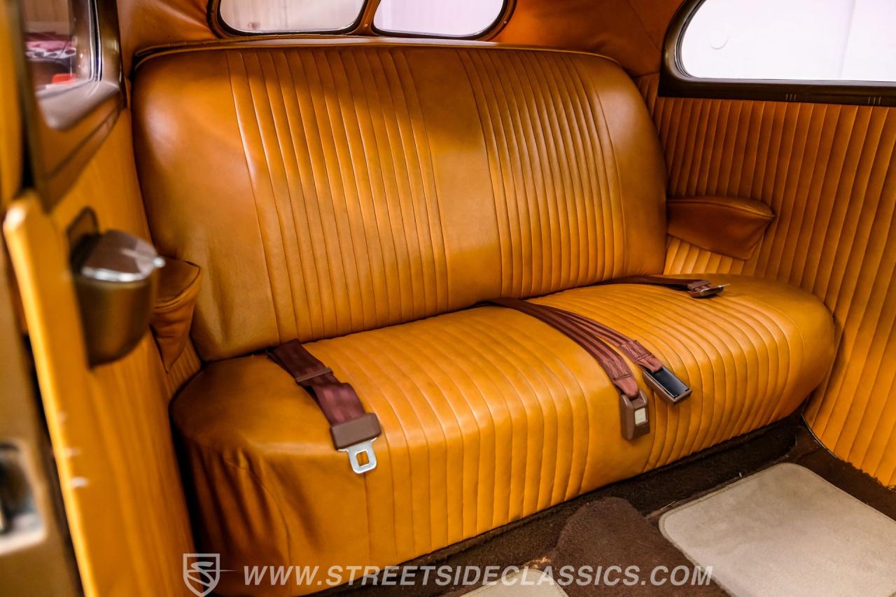 1940 Ford Deluxe Tudor Sedan