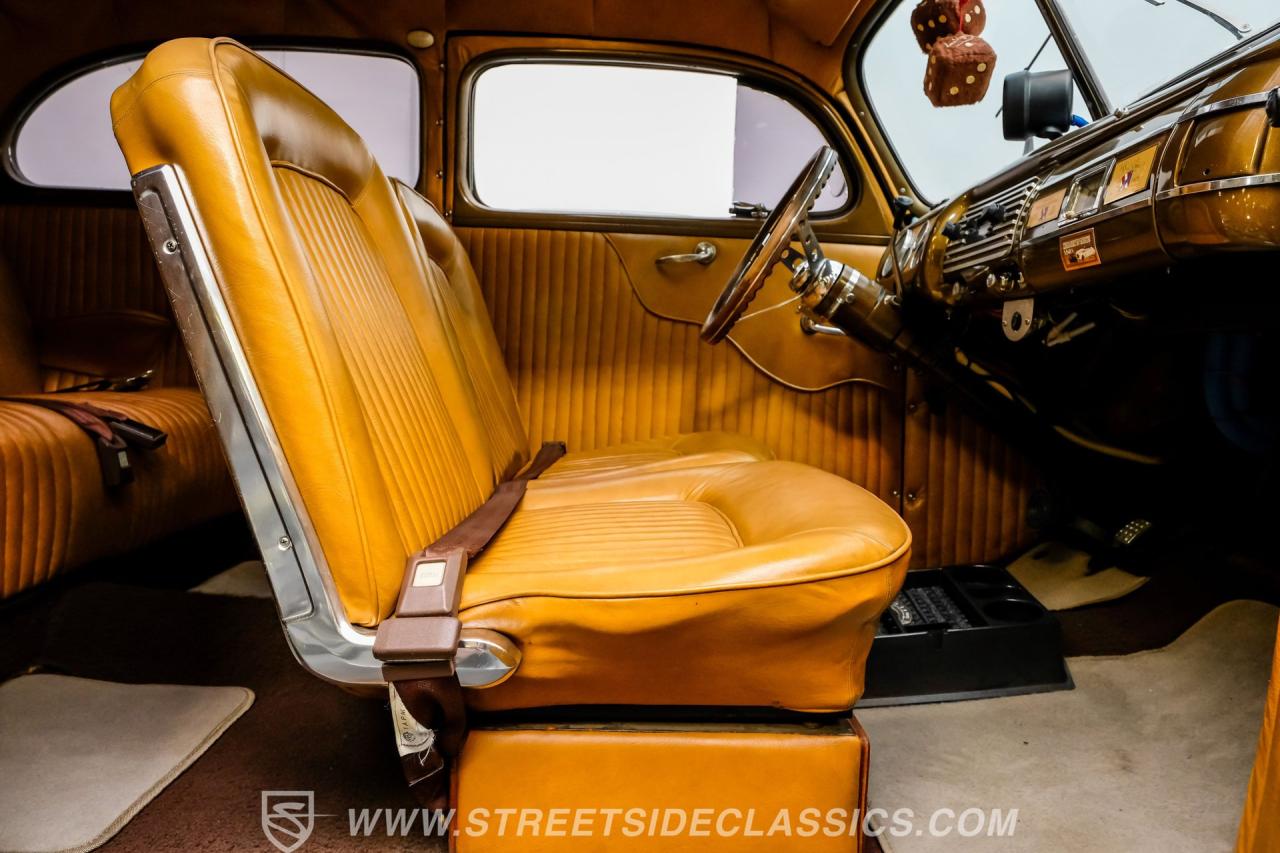 1940 Ford Deluxe Tudor Sedan