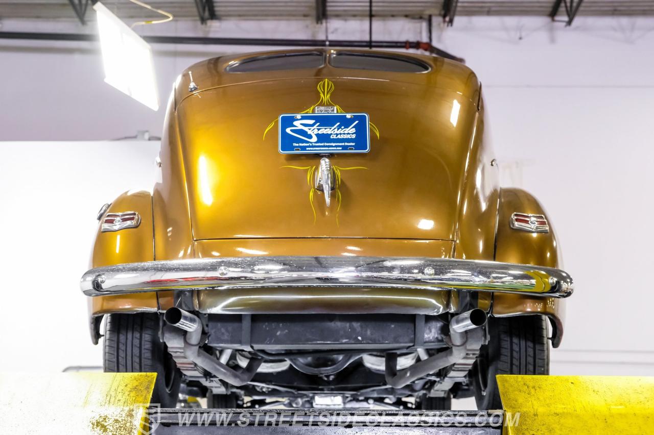 1940 Ford Deluxe Tudor Sedan