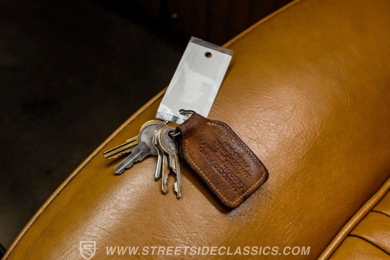 1940 Ford Deluxe Tudor Sedan