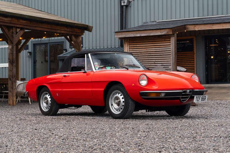 1976 Alfa Romeo JUNIOR SPIDER