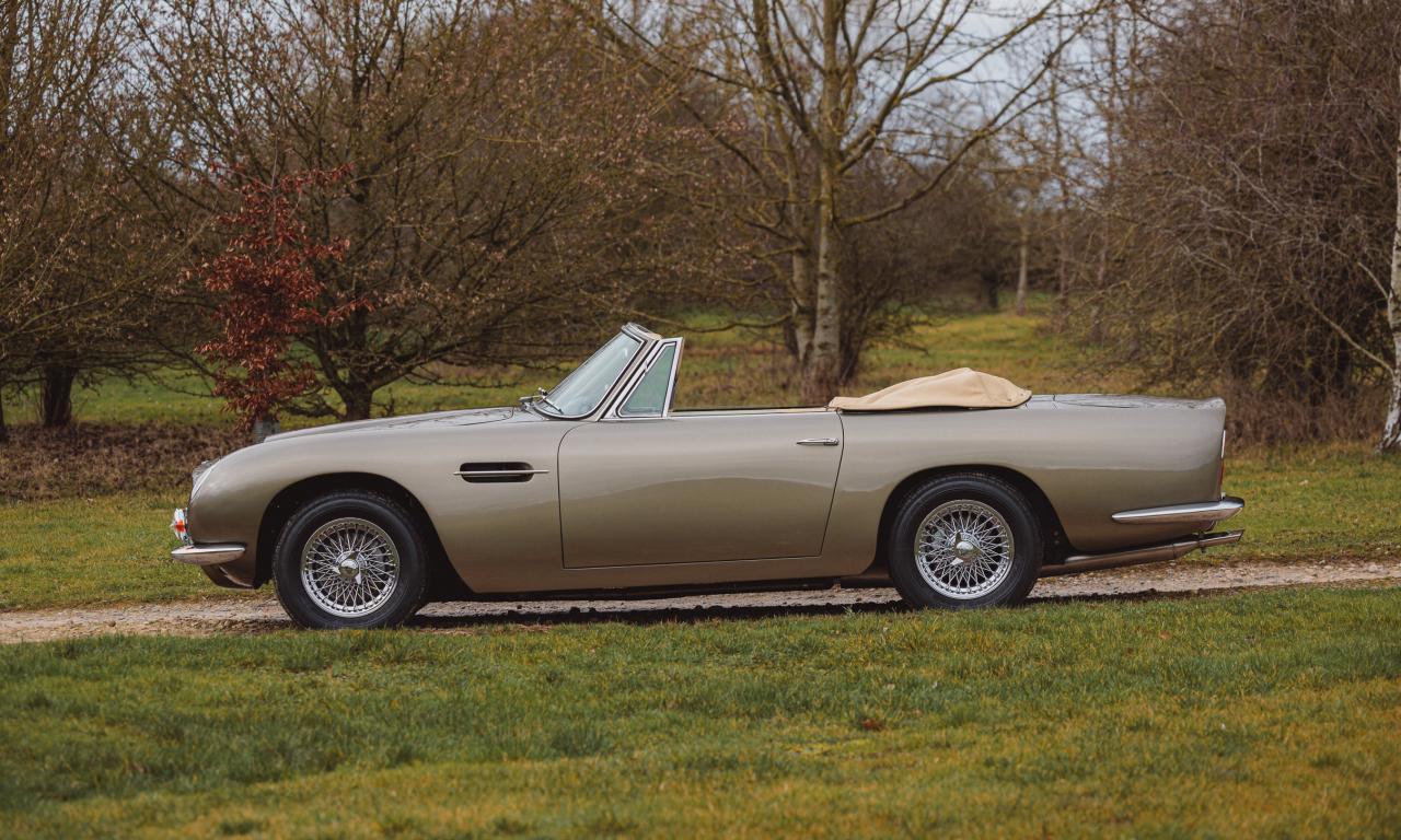 1968 Aston Martin DB6 Volante