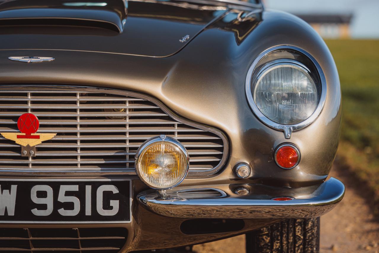 1968 Aston Martin DB6 Volante