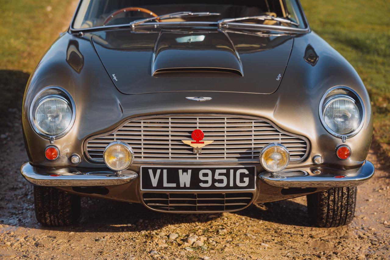 1968 Aston Martin DB6 Volante