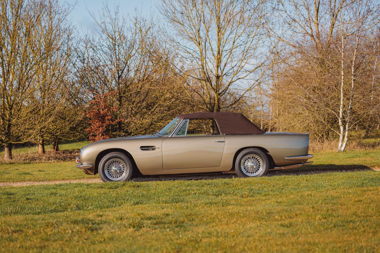 1968 Aston Martin DB6 Volante