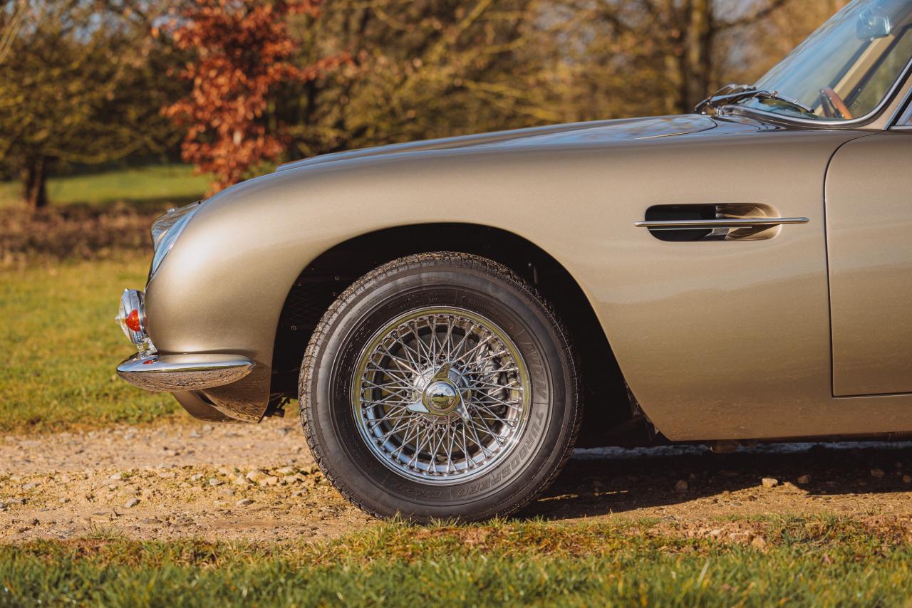 1968 Aston Martin DB6 Volante