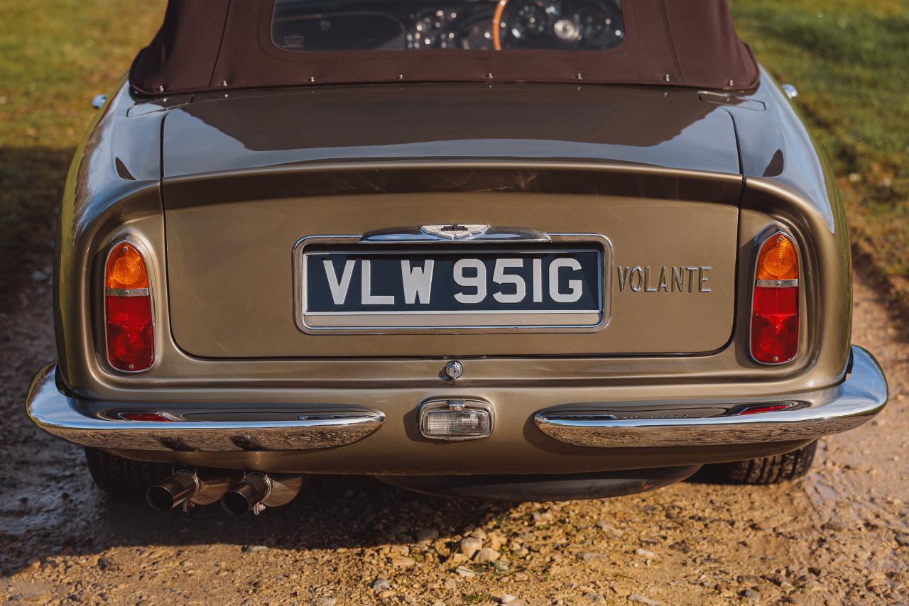 1968 Aston Martin DB6 Volante