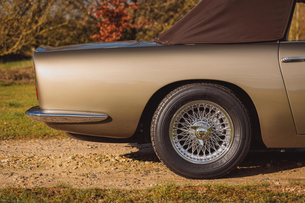 1968 Aston Martin DB6 Volante