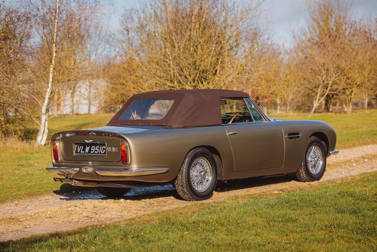 1968 Aston Martin DB6 Volante