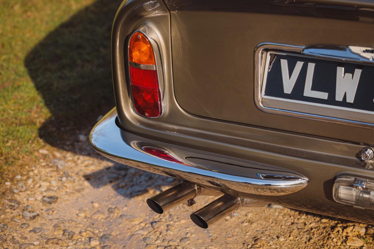1968 Aston Martin DB6 Volante