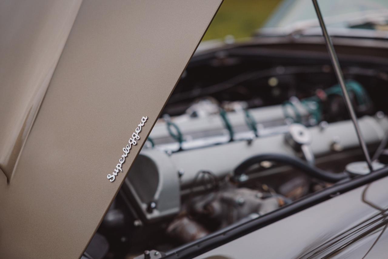 1968 Aston Martin DB6 Volante