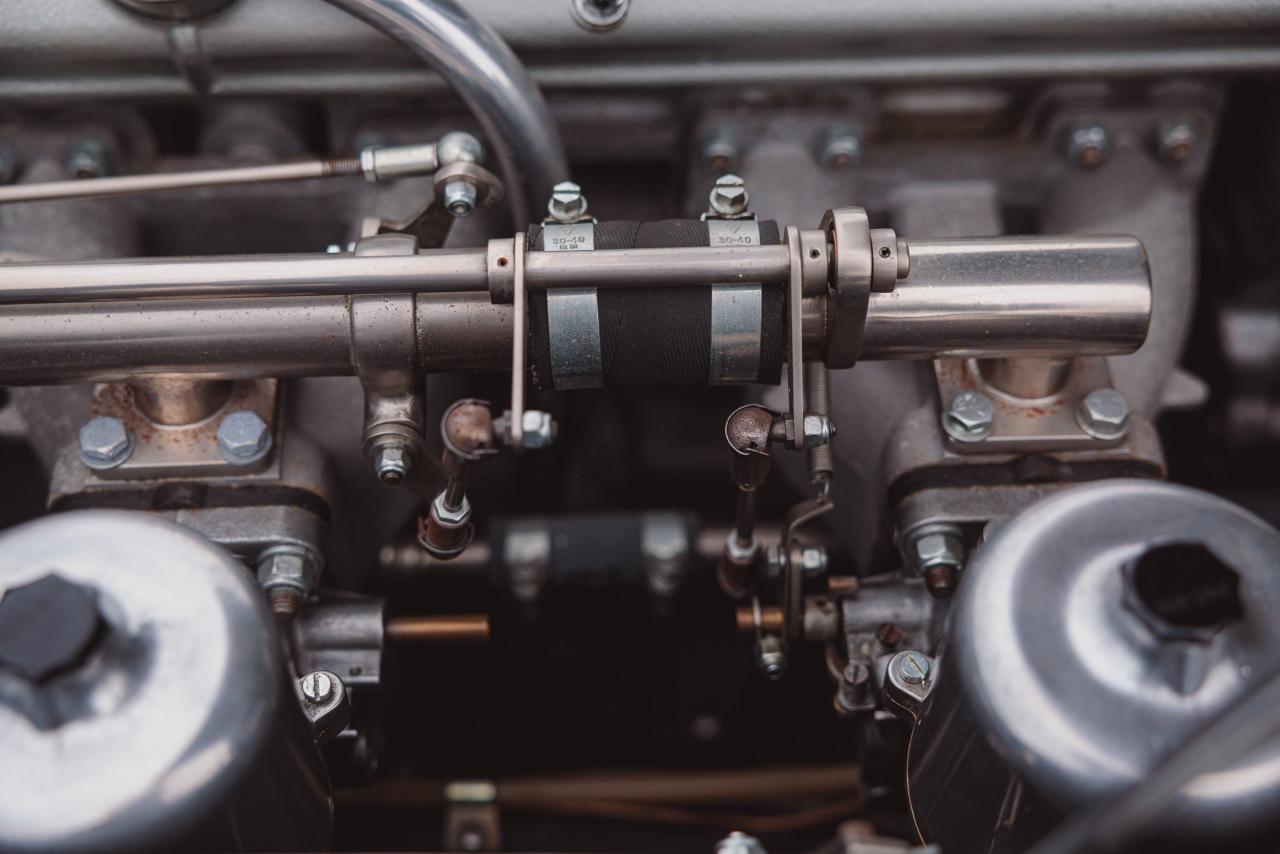 1968 Aston Martin DB6 Volante