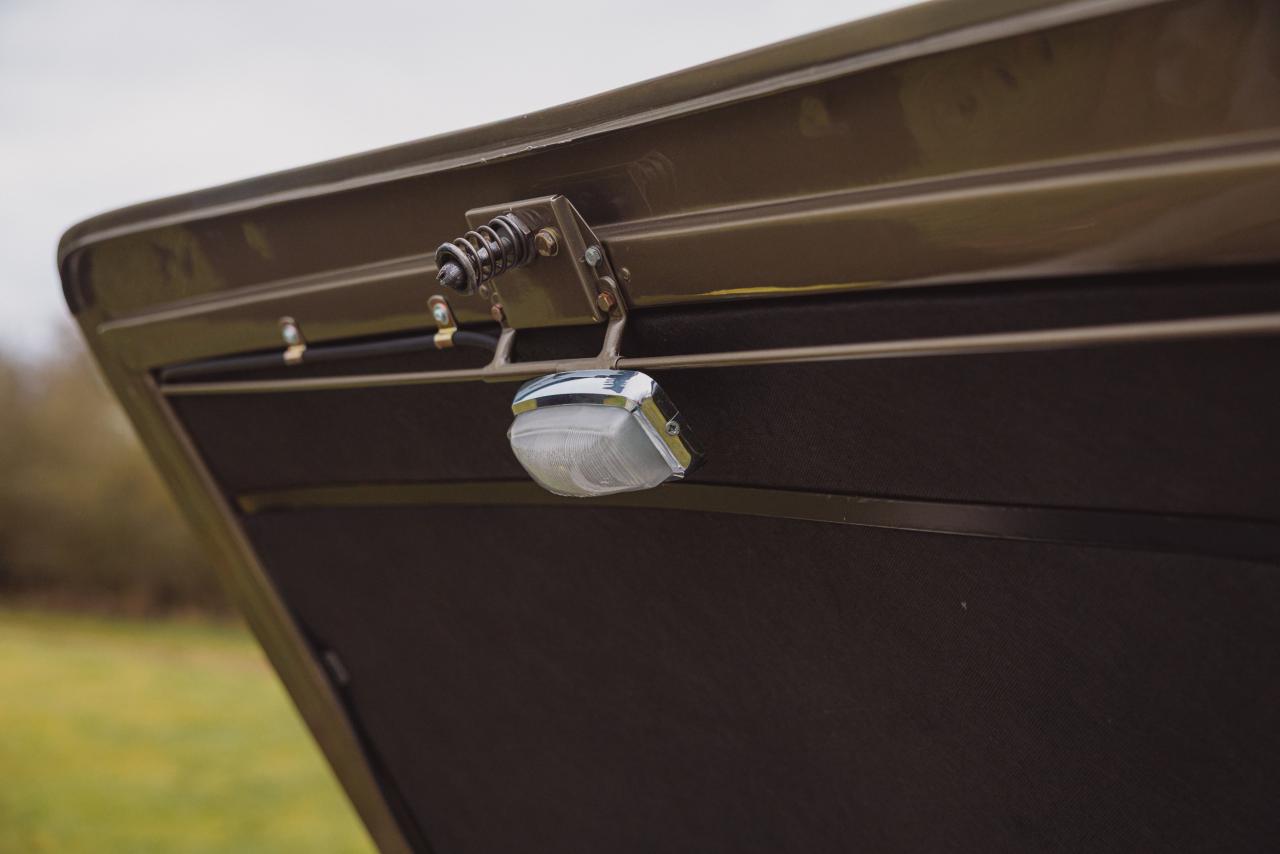 1968 Aston Martin DB6 Volante