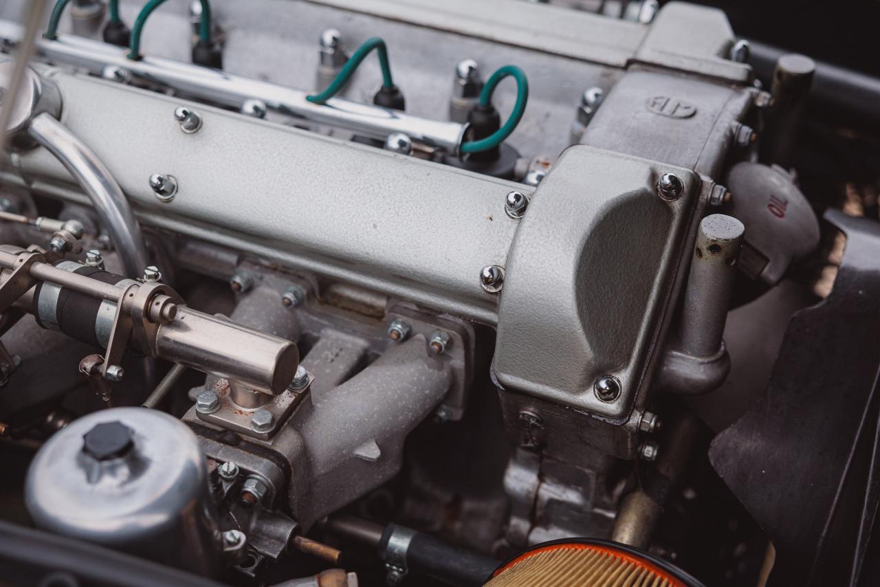 1968 Aston Martin DB6 Volante