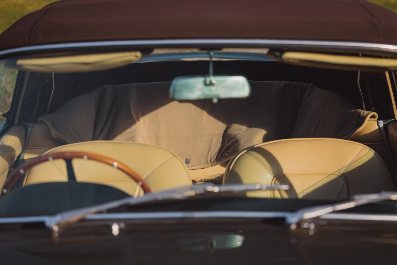 1968 Aston Martin DB6 Volante