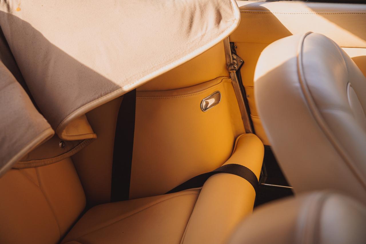 1968 Aston Martin DB6 Volante