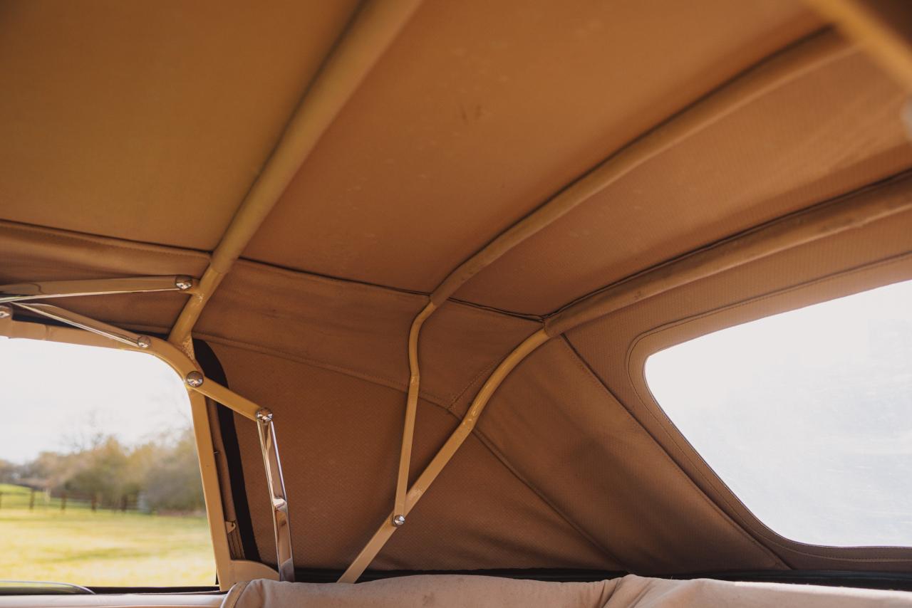 1968 Aston Martin DB6 Volante