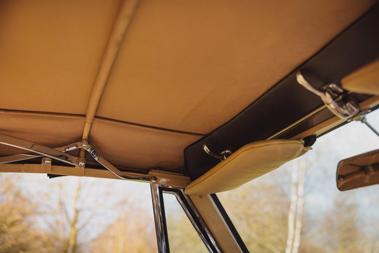 1968 Aston Martin DB6 Volante