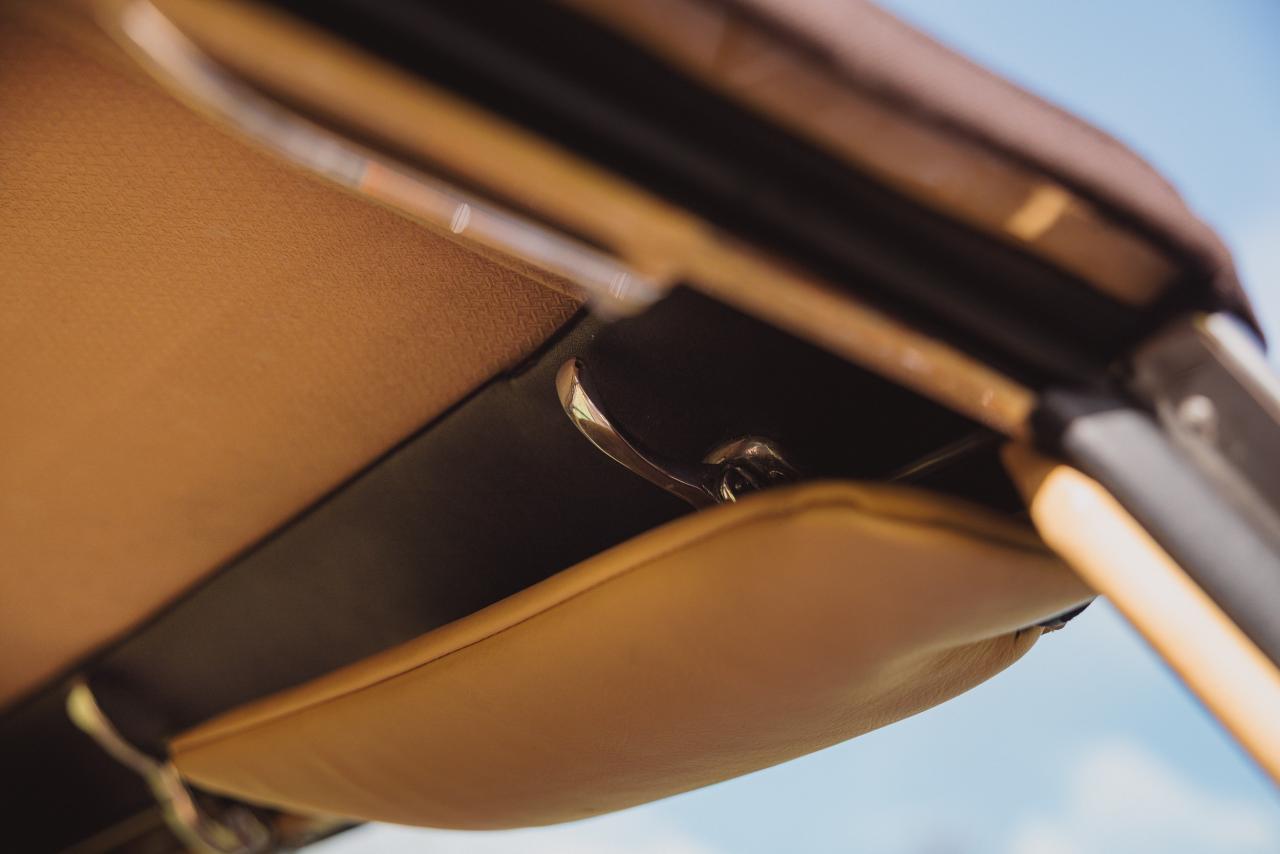 1968 Aston Martin DB6 Volante