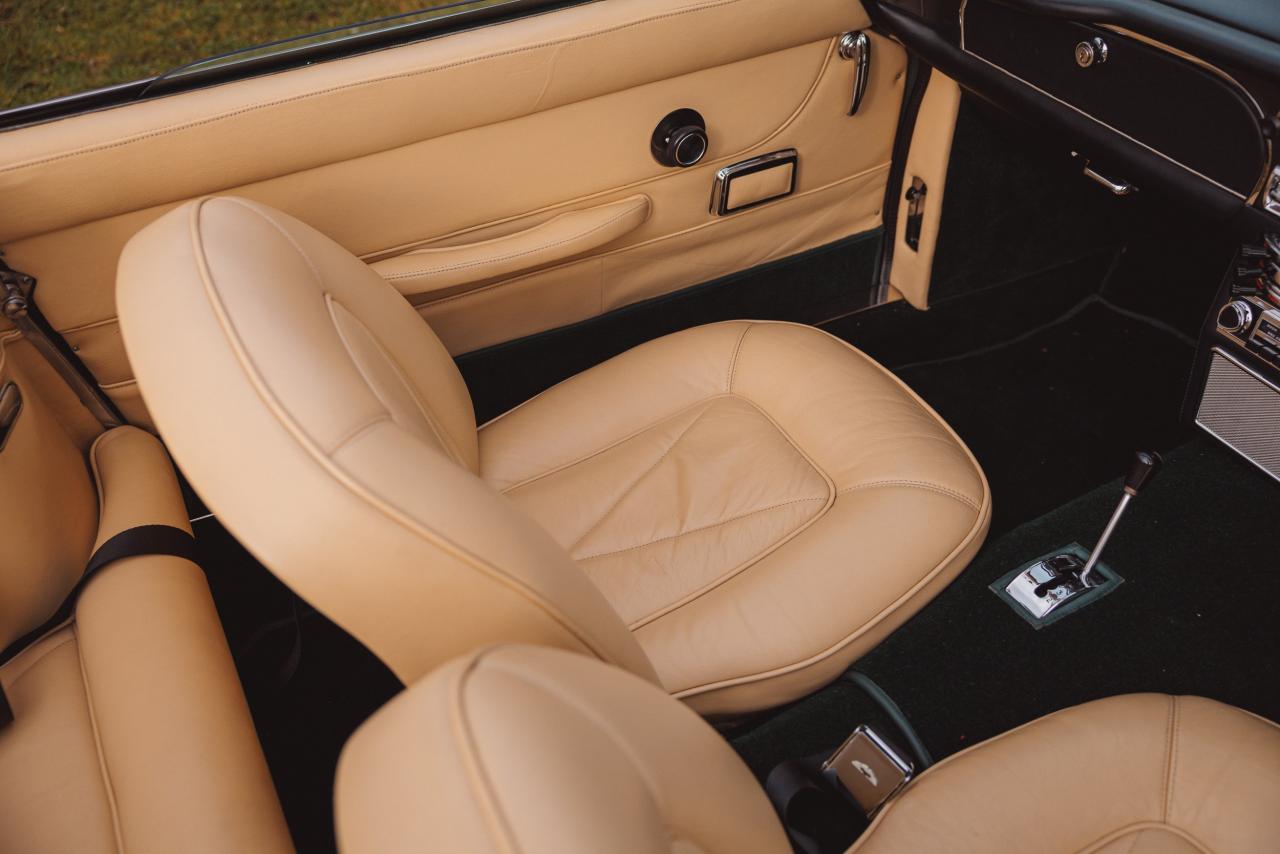 1968 Aston Martin DB6 Volante