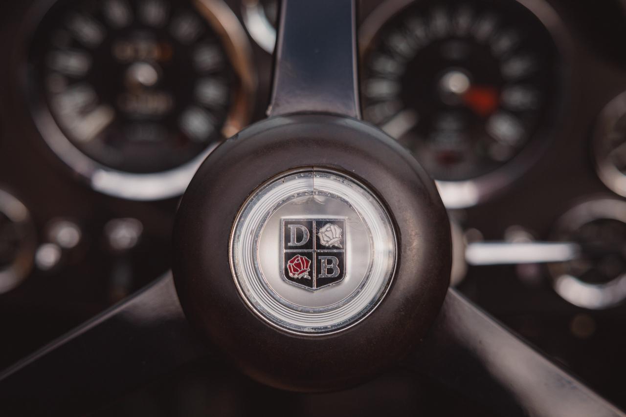 1968 Aston Martin DB6 Volante