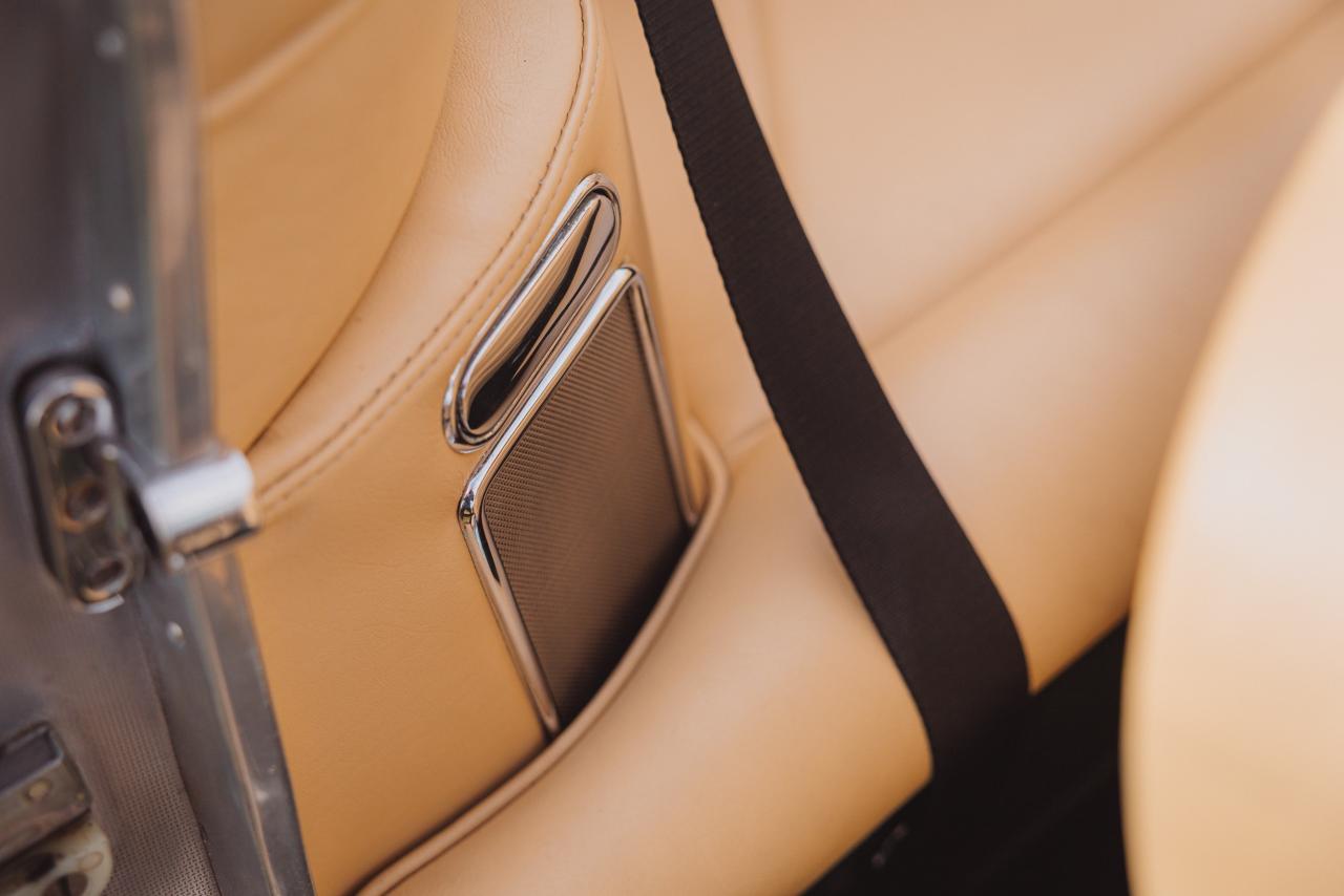 1968 Aston Martin DB6 Volante