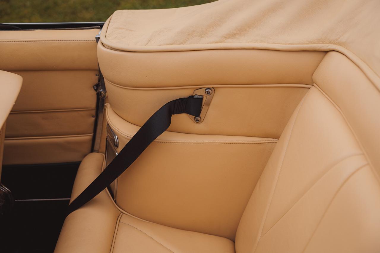 1968 Aston Martin DB6 Volante