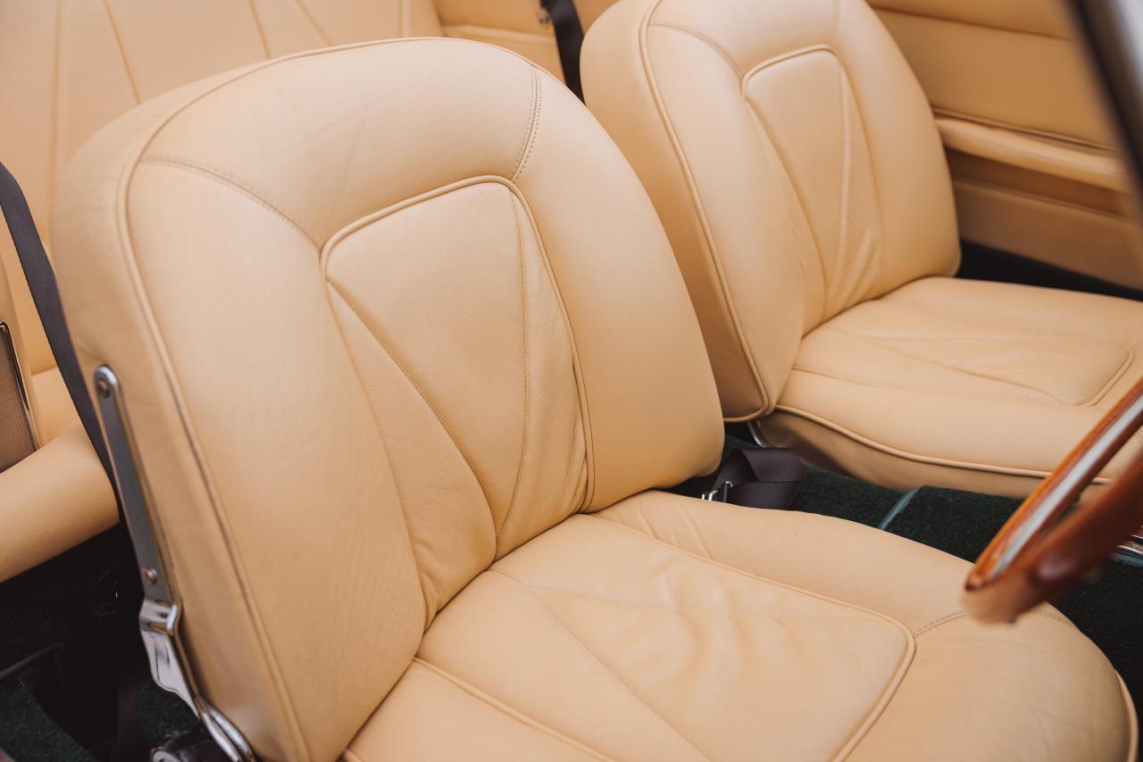 1968 Aston Martin DB6 Volante