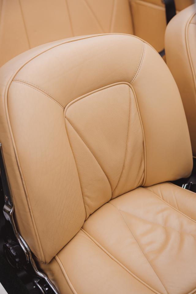 1968 Aston Martin DB6 Volante