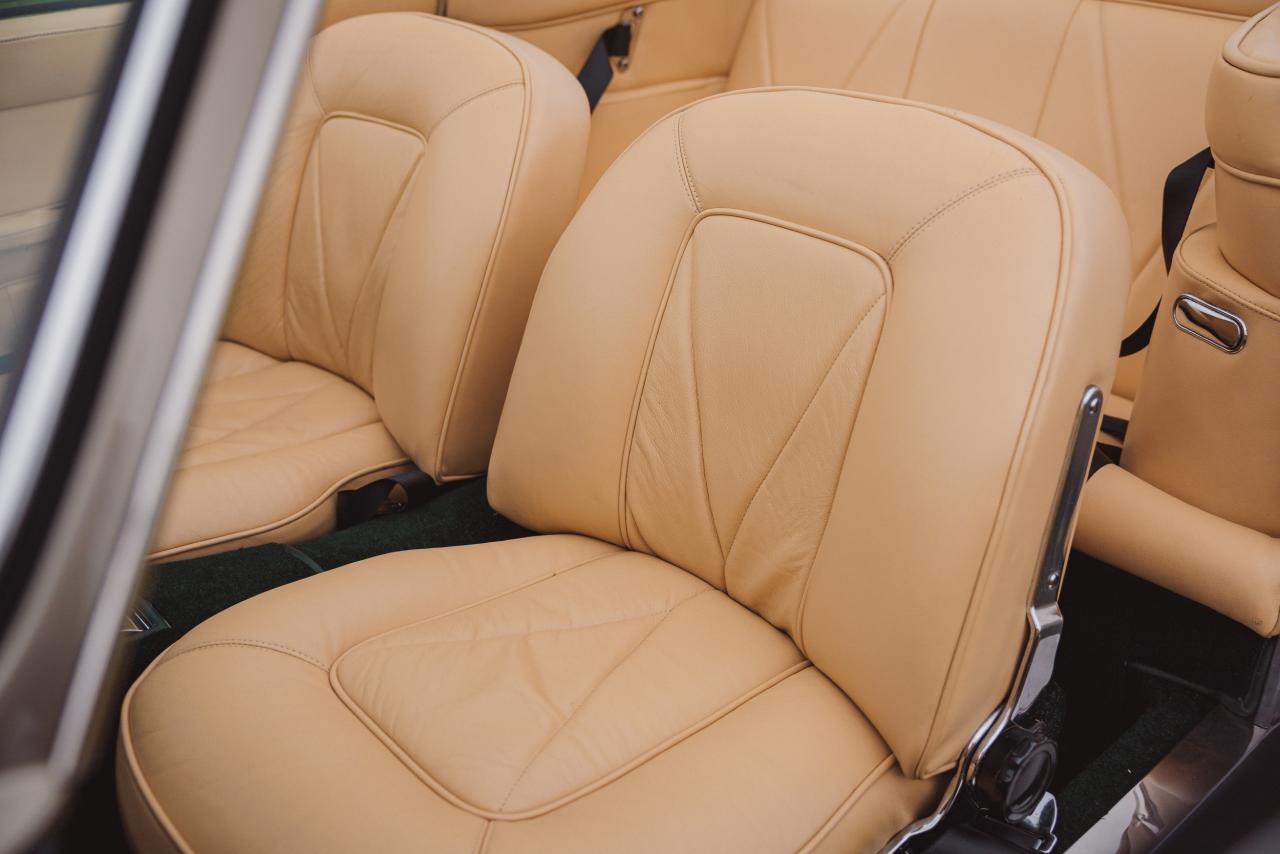 1968 Aston Martin DB6 Volante