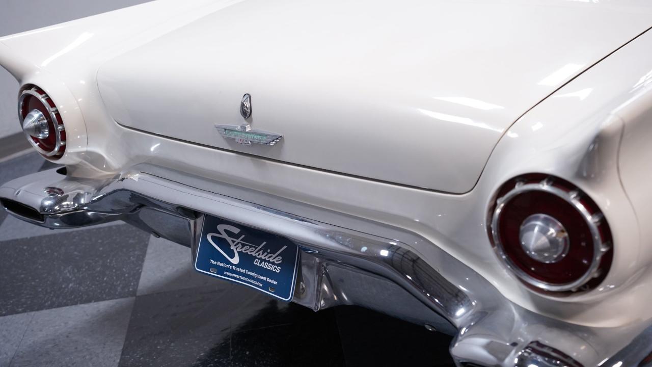 1957 Ford Thunderbird