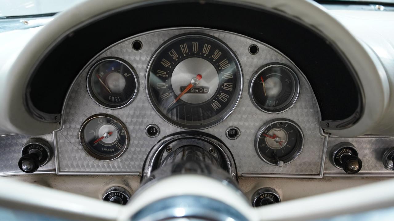 1957 Ford Thunderbird