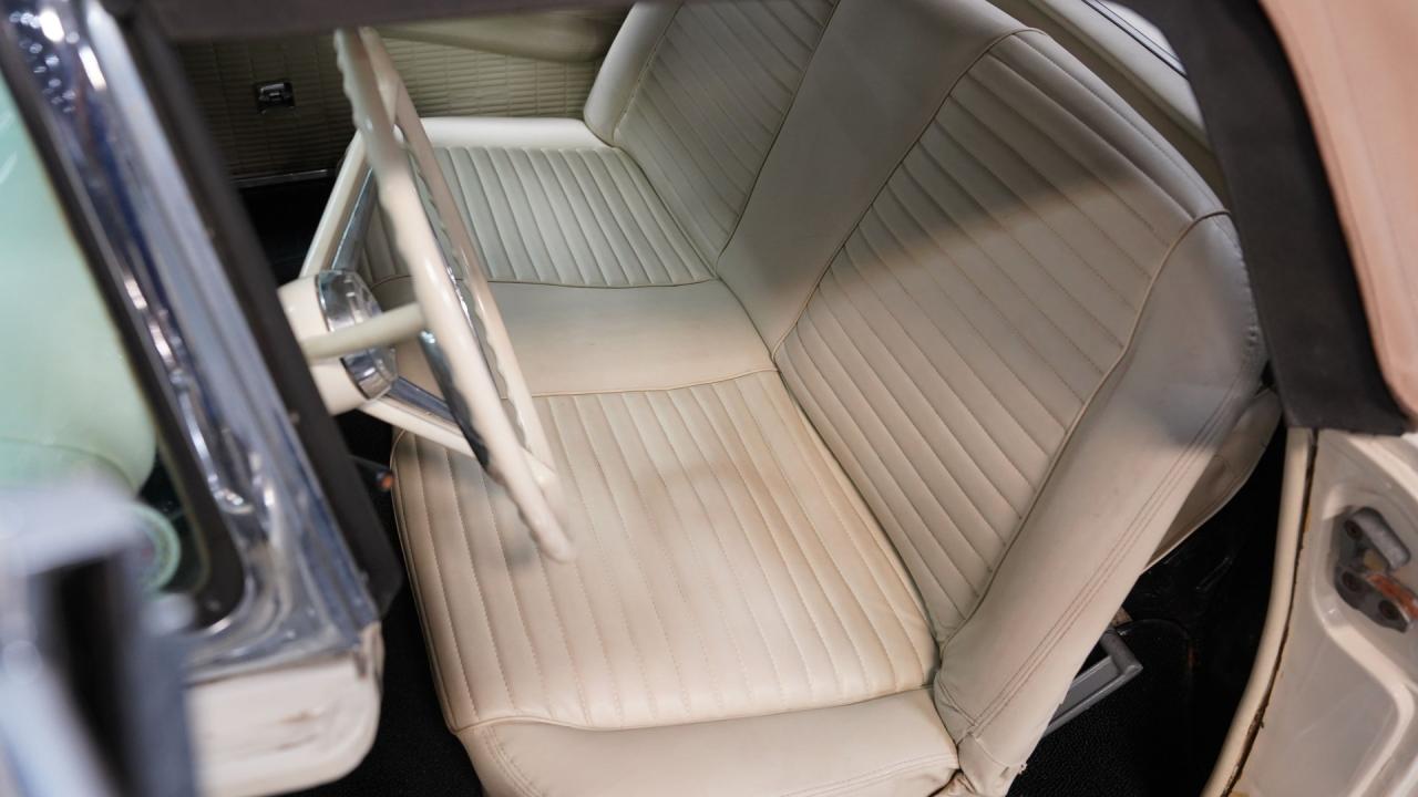 1957 Ford Thunderbird