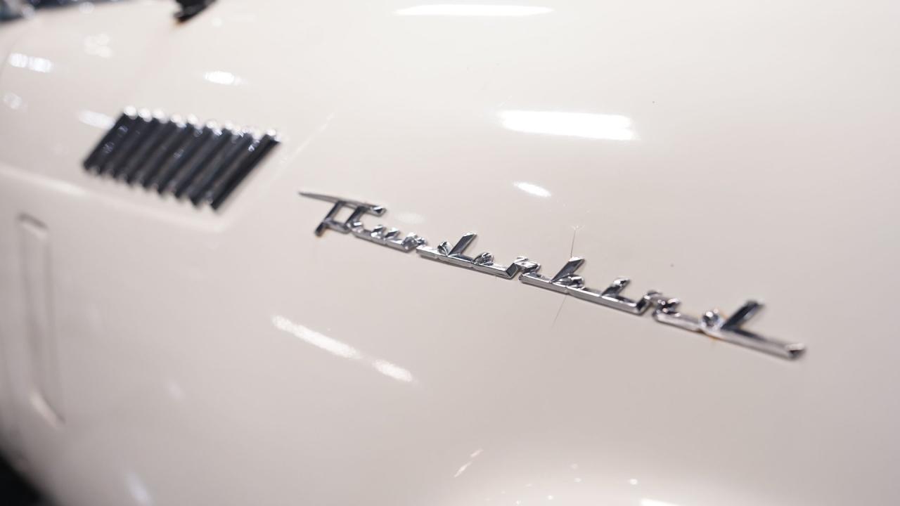 1957 Ford Thunderbird