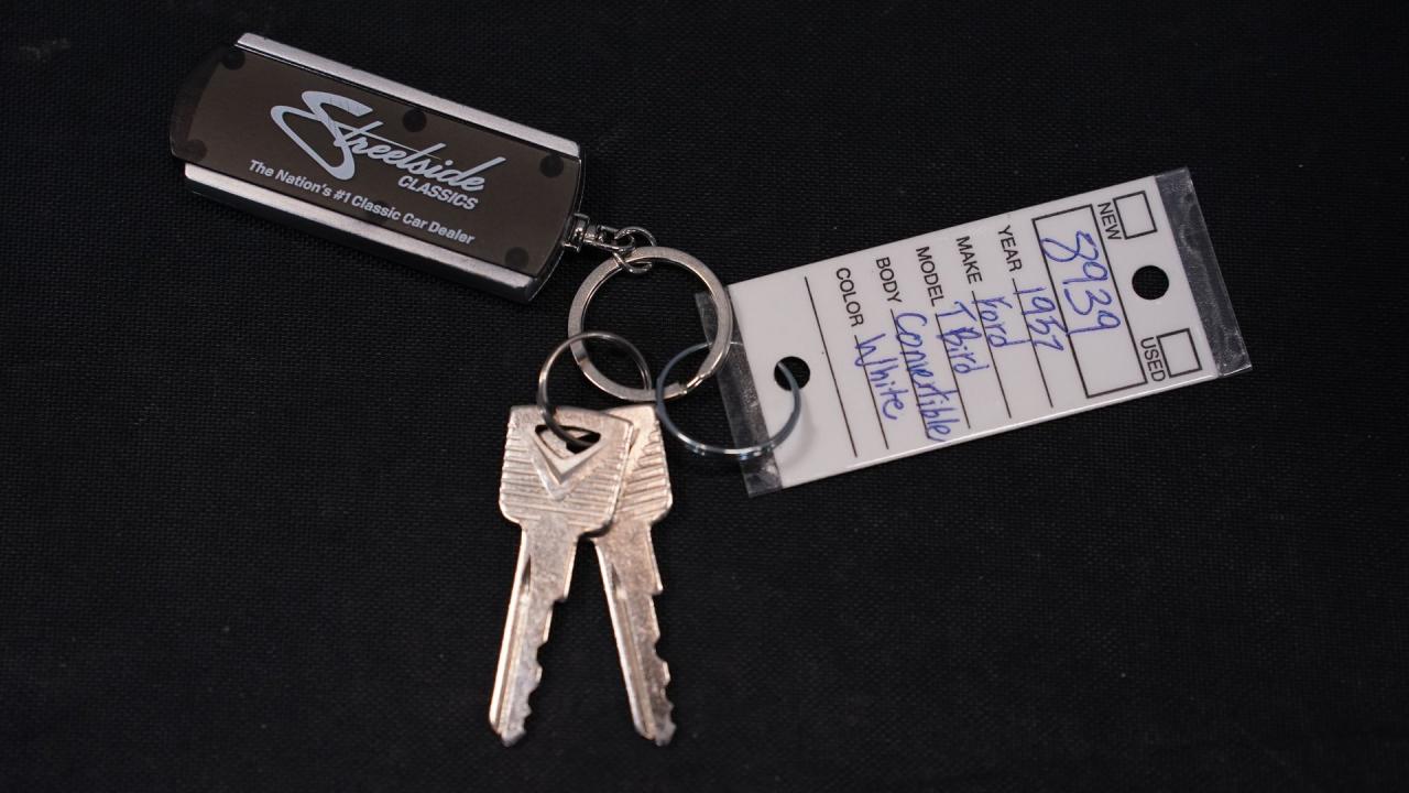 1957 Ford Thunderbird