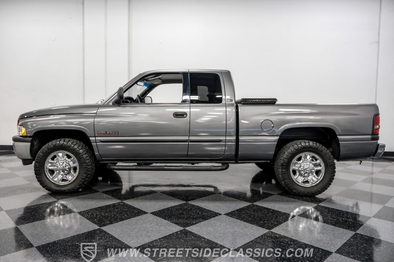 2002 Dodge Ram 2500 Quad Cab Laramie SLT