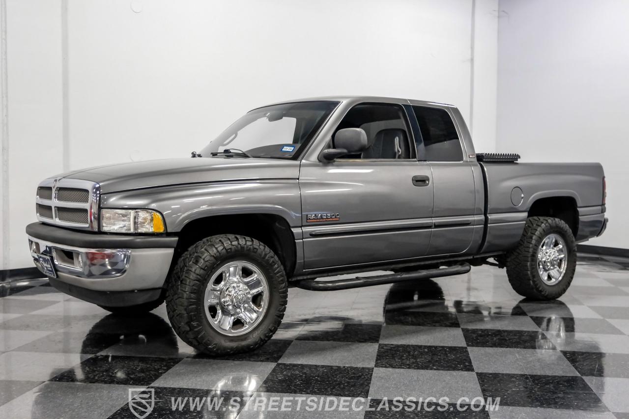 2002 Dodge Ram 2500 Quad Cab Laramie SLT