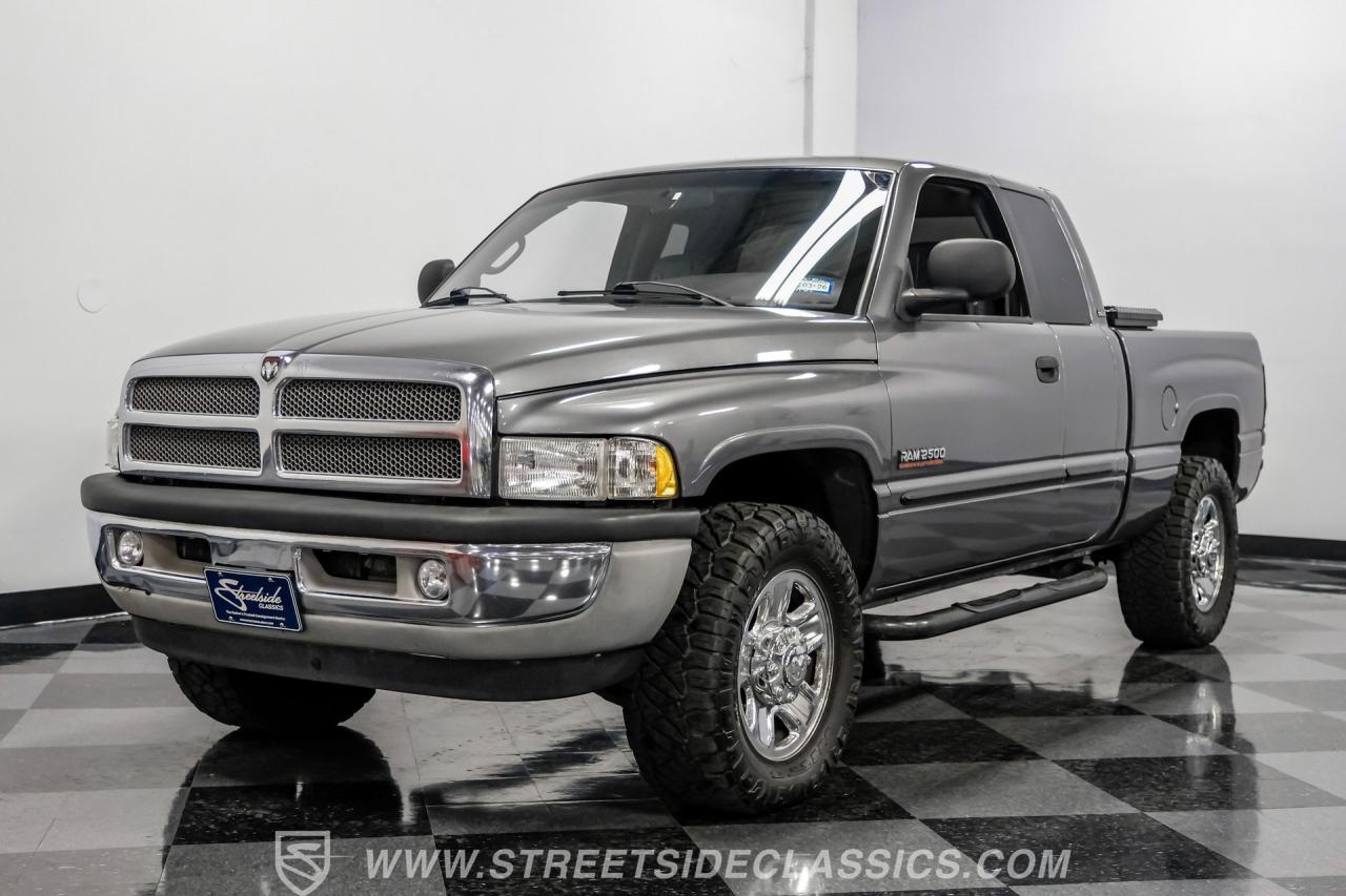2002 Dodge Ram 2500 Quad Cab Laramie SLT
