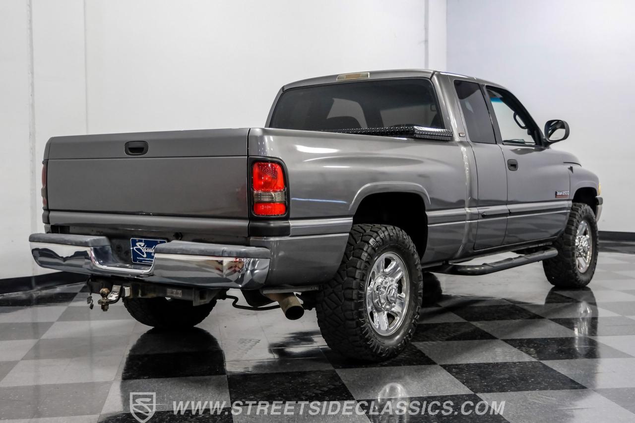2002 Dodge Ram 2500 Quad Cab Laramie SLT