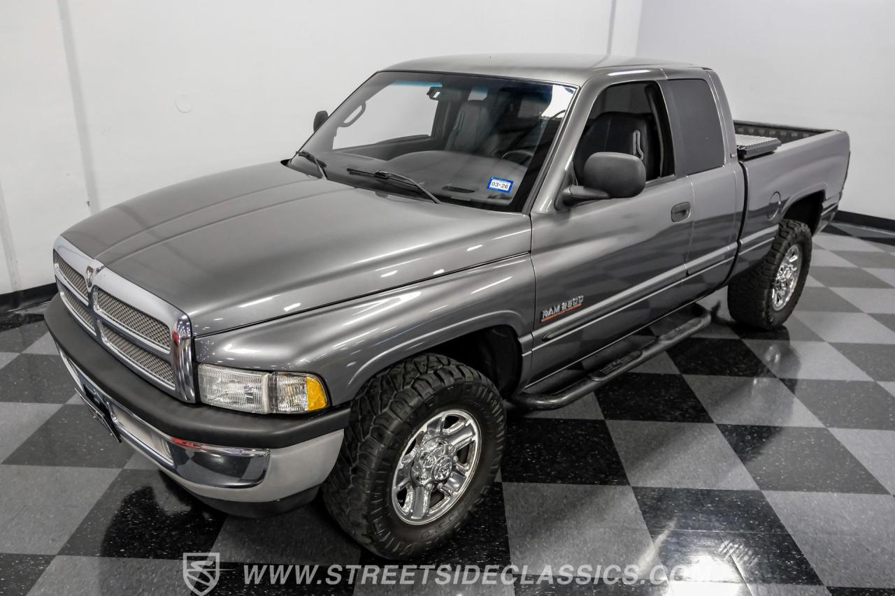 2002 Dodge Ram 2500 Quad Cab Laramie SLT