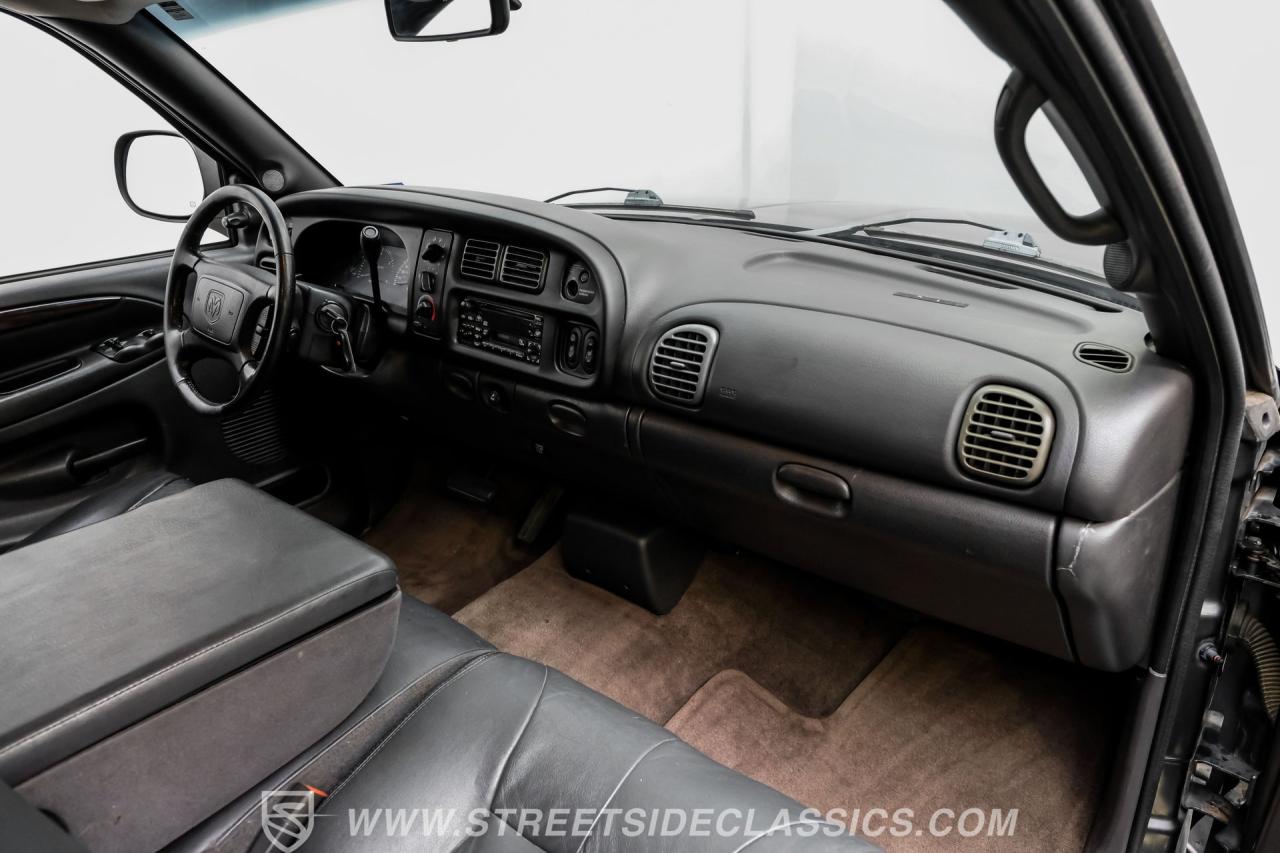 2002 Dodge Ram 2500 Quad Cab Laramie SLT