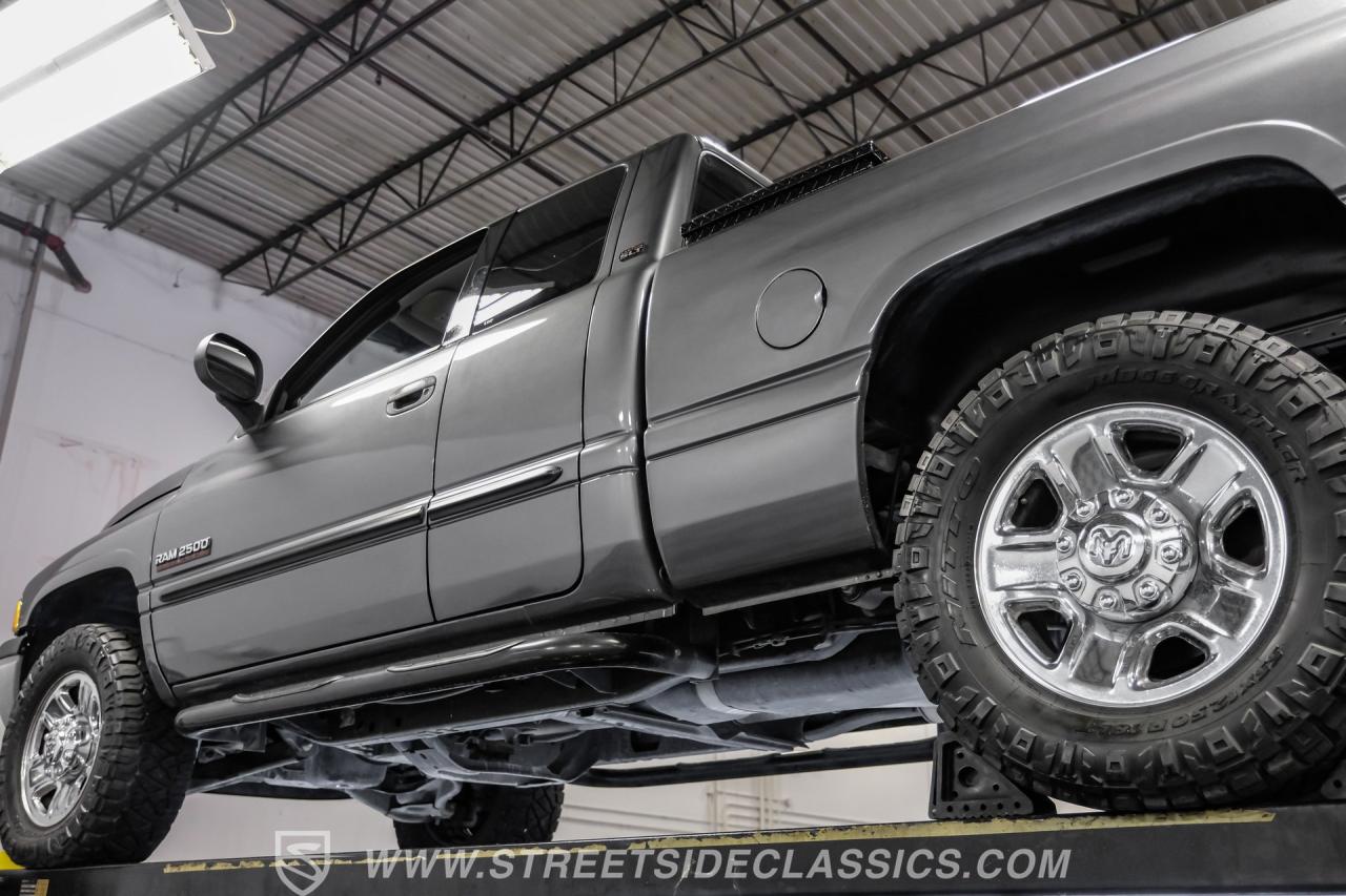 2002 Dodge Ram 2500 Quad Cab Laramie SLT