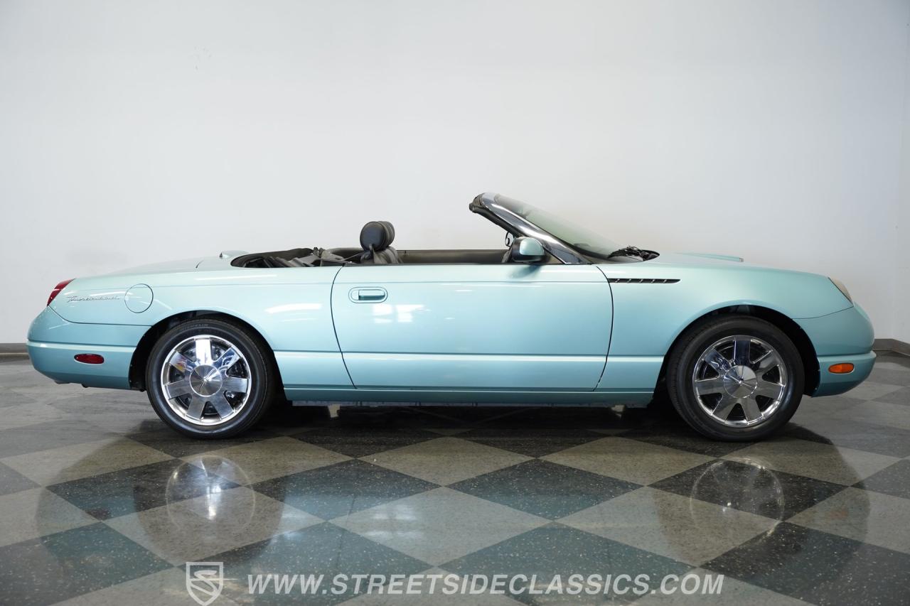2002 Ford Thunderbird